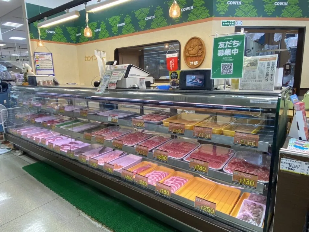 精肉のショーケース