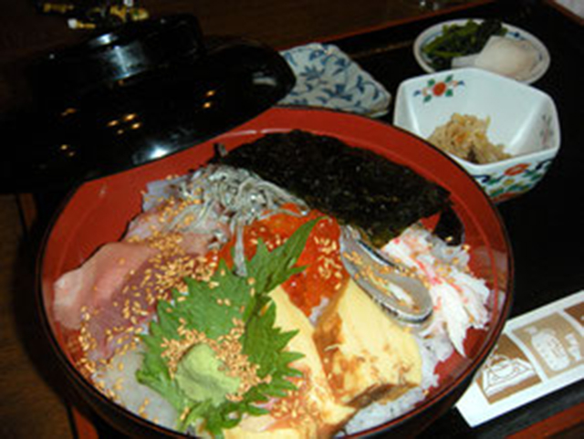 割烹　お富